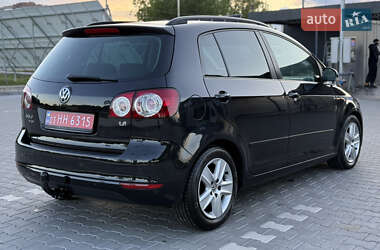 Хетчбек Volkswagen Golf Plus 2010 в 
