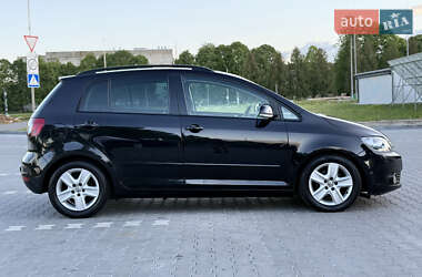 Хетчбек Volkswagen Golf Plus 2010 в 