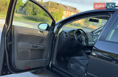 Хетчбек Volkswagen Golf Plus 2010 в 