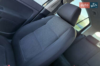 Хетчбек Volkswagen Golf Plus 2010 в 