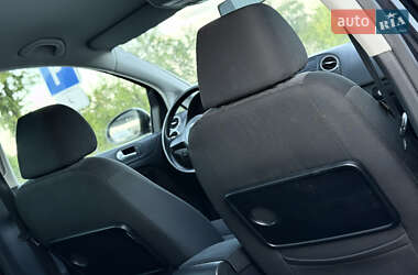 Хетчбек Volkswagen Golf Plus 2010 в 