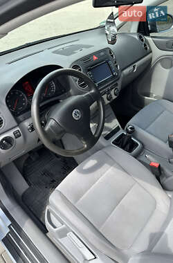 Хэтчбек Volkswagen Golf Plus 2005 в 