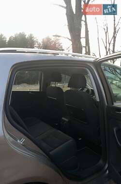 Хэтчбек Volkswagen Golf Plus 2009 в 