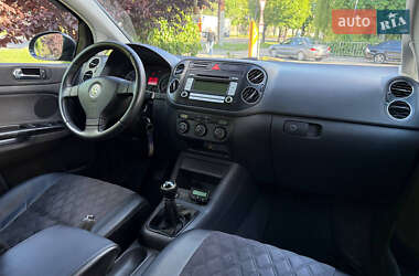 Хэтчбек Volkswagen Golf Plus 2005 в 