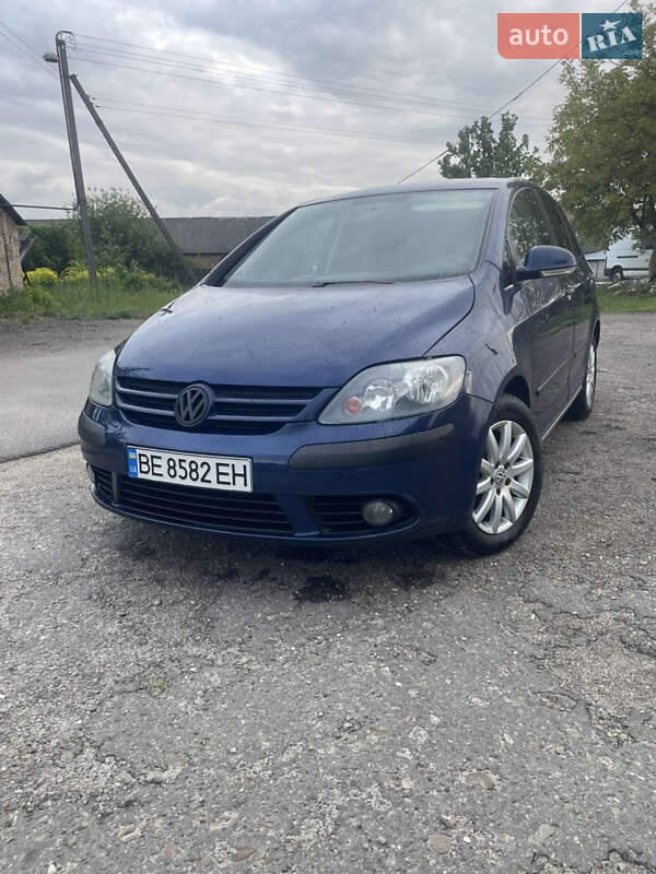 Хетчбек Volkswagen Golf Plus 2007 в Новояворівську