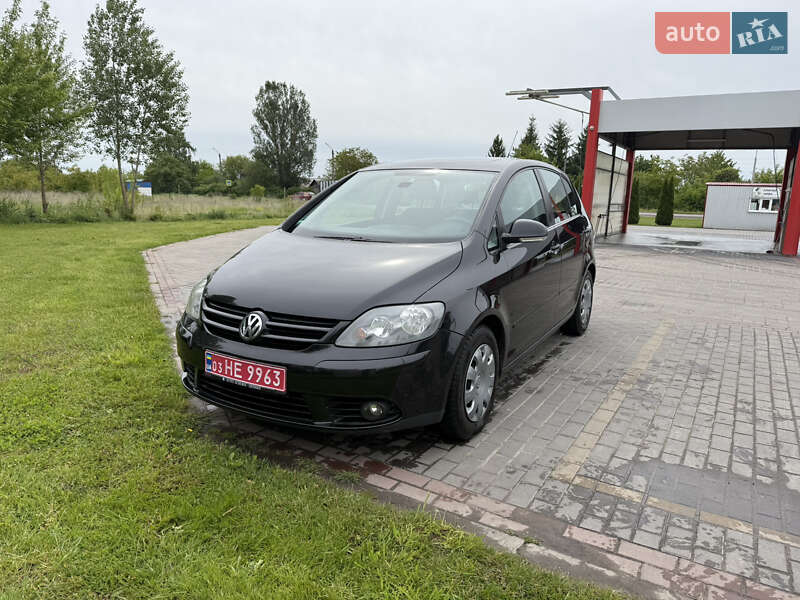 Хэтчбек Volkswagen Golf Plus 2006 в Нововолынске