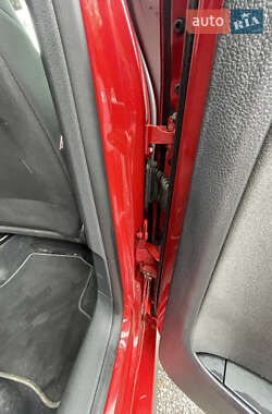 Хетчбек Volkswagen Golf Plus 2010 в 