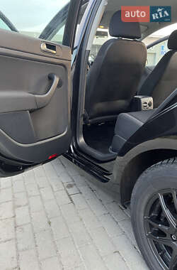 Хэтчбек Volkswagen Golf Plus 2010 в 
