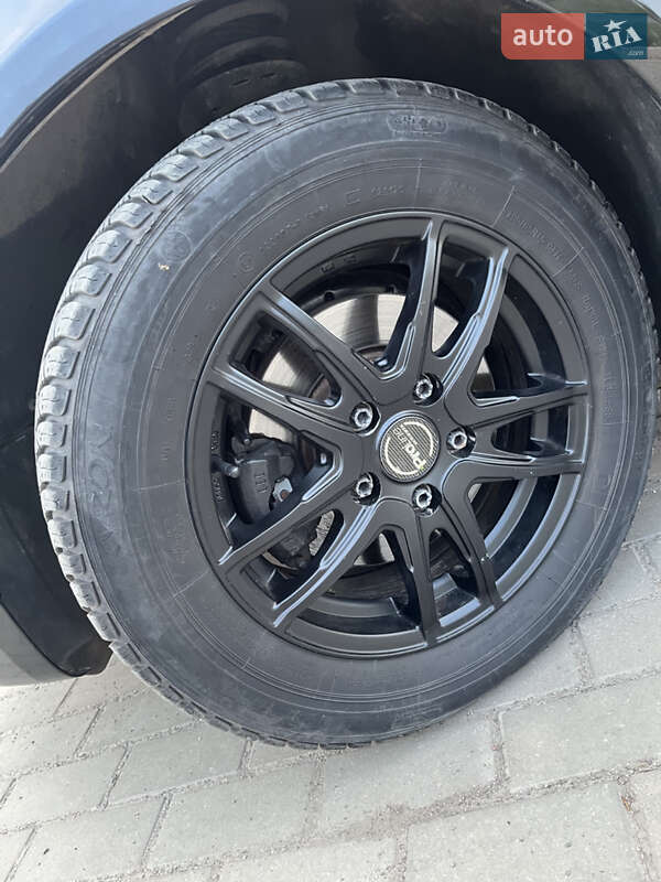 Хетчбек Volkswagen Golf Plus 2010 в Нововолинську