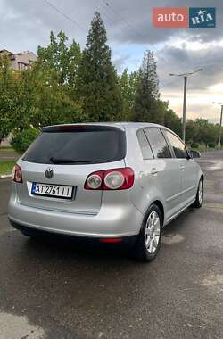 Хэтчбек Volkswagen Golf Plus 2005 в 