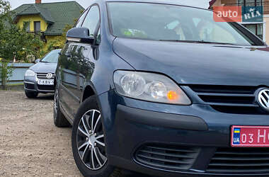 Хэтчбек Volkswagen Golf Plus 2005 в 