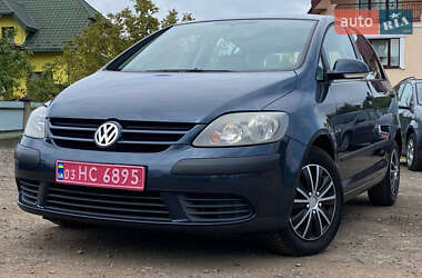 Хэтчбек Volkswagen Golf Plus 2005 в 