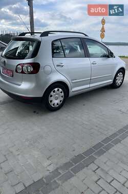 Хетчбек Volkswagen Golf Plus 2008 в 
