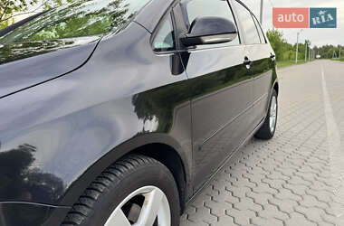 Хэтчбек Volkswagen Golf Plus 2009 в 