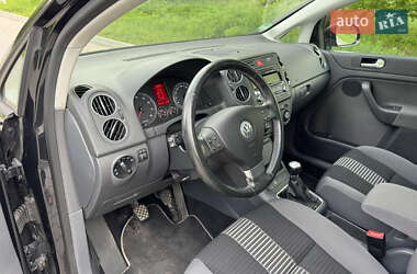 Хэтчбек Volkswagen Golf Plus 2009 в 