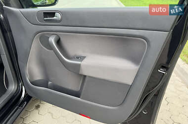 Хэтчбек Volkswagen Golf Plus 2009 в 