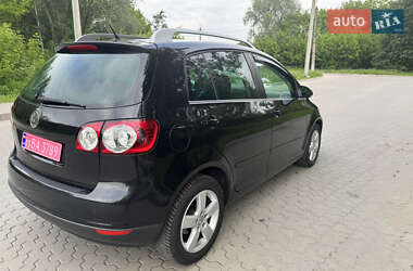 Хэтчбек Volkswagen Golf Plus 2009 в 