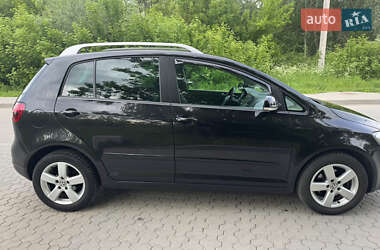 Хэтчбек Volkswagen Golf Plus 2009 в 