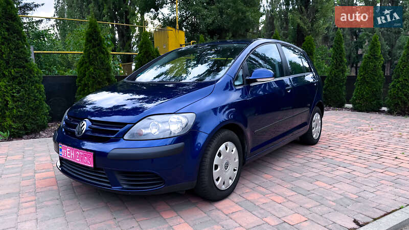 Хэтчбек Volkswagen Golf Plus 2005 в 