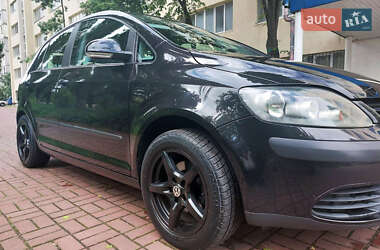 Хэтчбек Volkswagen Golf Plus 2005 в 