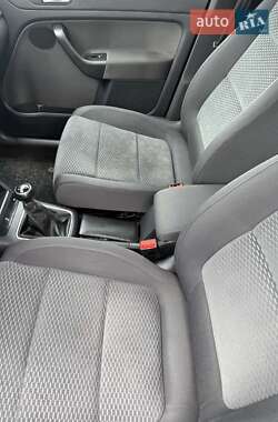 Хэтчбек Volkswagen Golf Plus 2011 в 