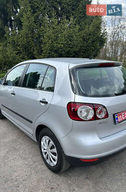 Хэтчбек Volkswagen Golf Plus 2005 в 