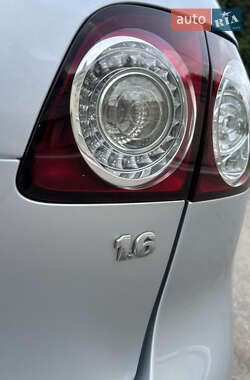 Хэтчбек Volkswagen Golf Plus 2005 в 