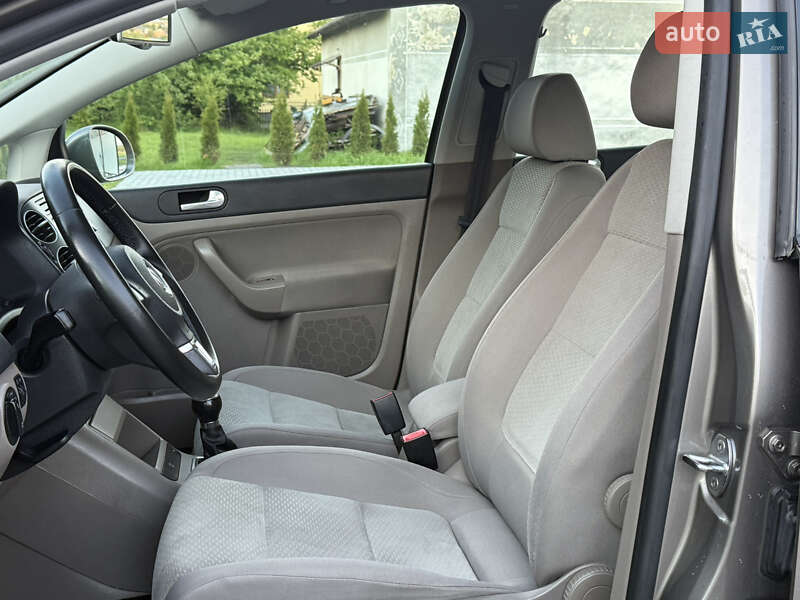 Хэтчбек Volkswagen Golf Plus 2010 в Львове