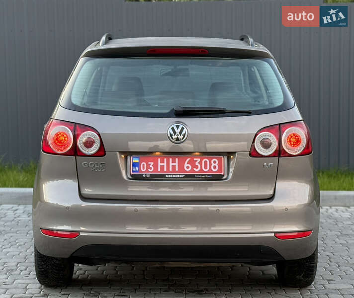 Хэтчбек Volkswagen Golf Plus 2010 в Львове