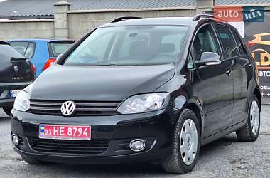 Хэтчбек Volkswagen Golf Plus 2010 в 