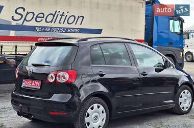 Хэтчбек Volkswagen Golf Plus 2010 в 