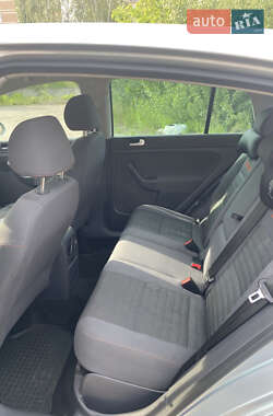 Хэтчбек Volkswagen Golf Plus 2006 в 
