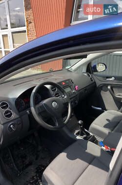 Хэтчбек Volkswagen Golf Plus 2005 в 