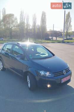 Хэтчбек Volkswagen Golf Plus 2009 в 