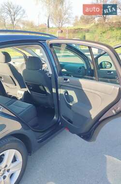 Хэтчбек Volkswagen Golf Plus 2009 в 