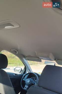 Хэтчбек Volkswagen Golf Plus 2009 в 