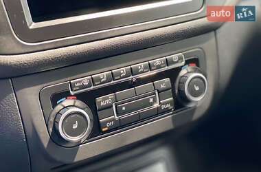 Хэтчбек Volkswagen Golf Plus 2009 в 