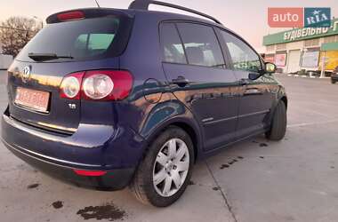 Хетчбек Volkswagen Golf Plus 2009 в 