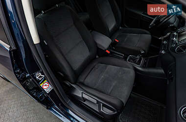 Хэтчбек Volkswagen Golf Plus 2009 в 
