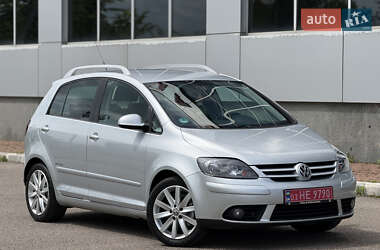 Хэтчбек Volkswagen Golf Plus 2009 в 