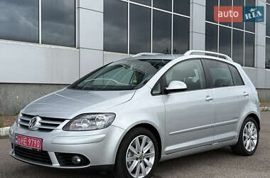 Хэтчбек Volkswagen Golf Plus 2009 в 