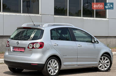 Хэтчбек Volkswagen Golf Plus 2009 в 
