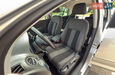 Хэтчбек Volkswagen Golf Plus 2009 в 