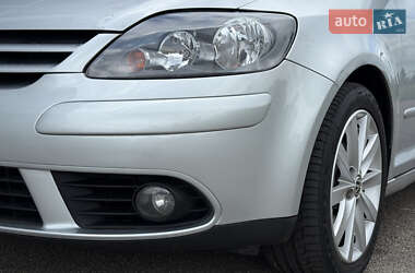 Хэтчбек Volkswagen Golf Plus 2009 в 
