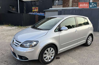 Хэтчбек Volkswagen Golf Plus 2006 в Ахтырке