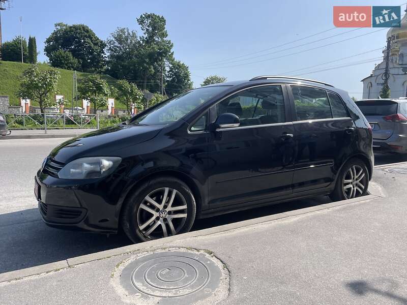 Хетчбек Volkswagen Golf Plus 2009 в Полонному