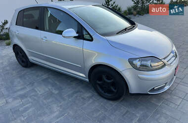 Хетчбек Volkswagen Golf Plus 2008 в 