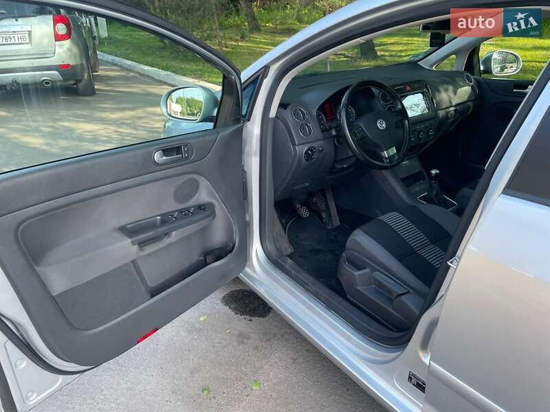 Хетчбек Volkswagen Golf Plus 2008 в Ківерцях