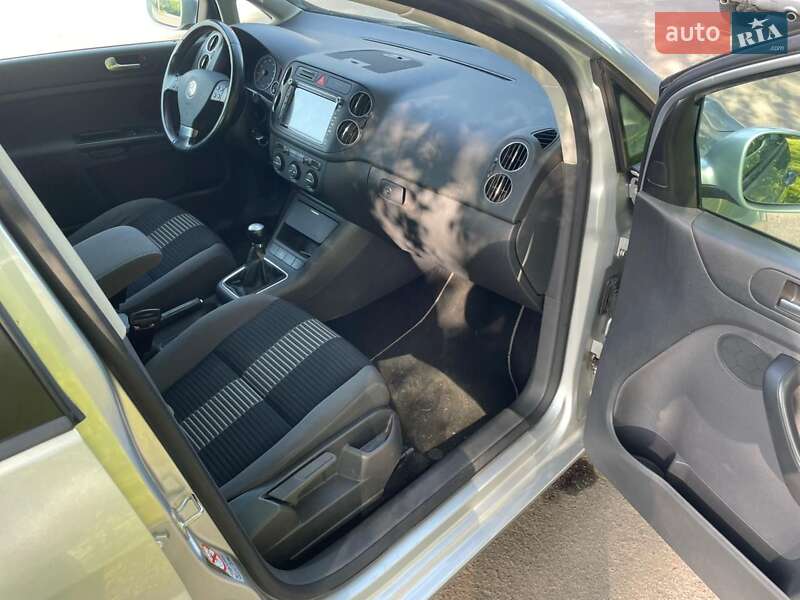Хетчбек Volkswagen Golf Plus 2008 в Ківерцях