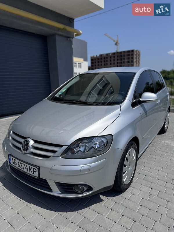 Хэтчбек Volkswagen Golf Plus 2006 в 